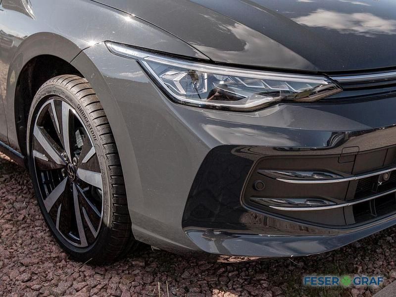 Gebraucht VW Golf Style 150 PS (110 kW) 2025 Uranograu Limousine