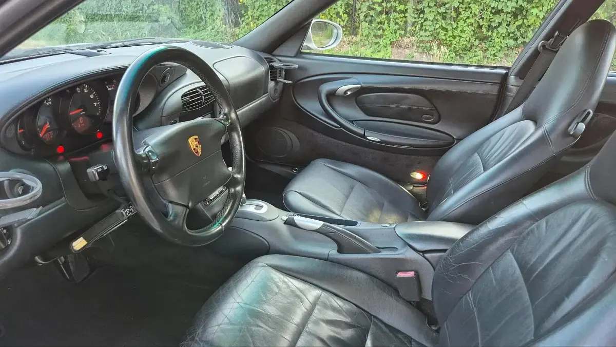 Gebraucht Porsche 996 320 PS (235 kW) 1999 Silber Coupé