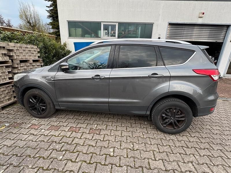 Gebraucht Ford Kuga 140 PS (102 kW) 2014 Grau SUV
