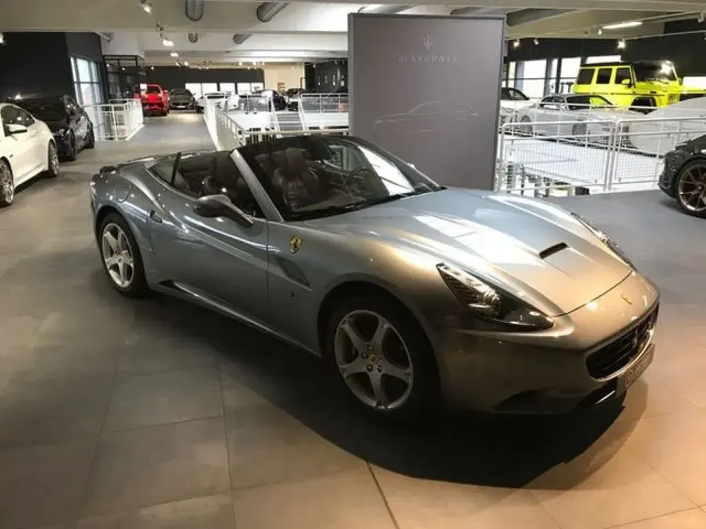 Second-hand Ferrari California 460 CP (338 kW) 2009 Gri Cabrio