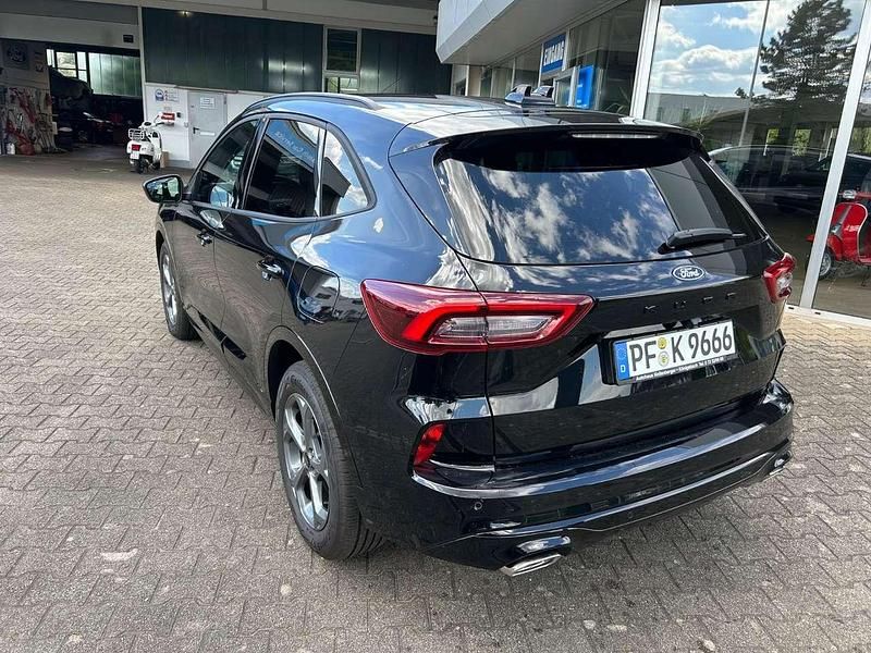 Gebraucht Ford Kuga ST-Line 151 PS (111 kW) 2024 Schwarz SUV
