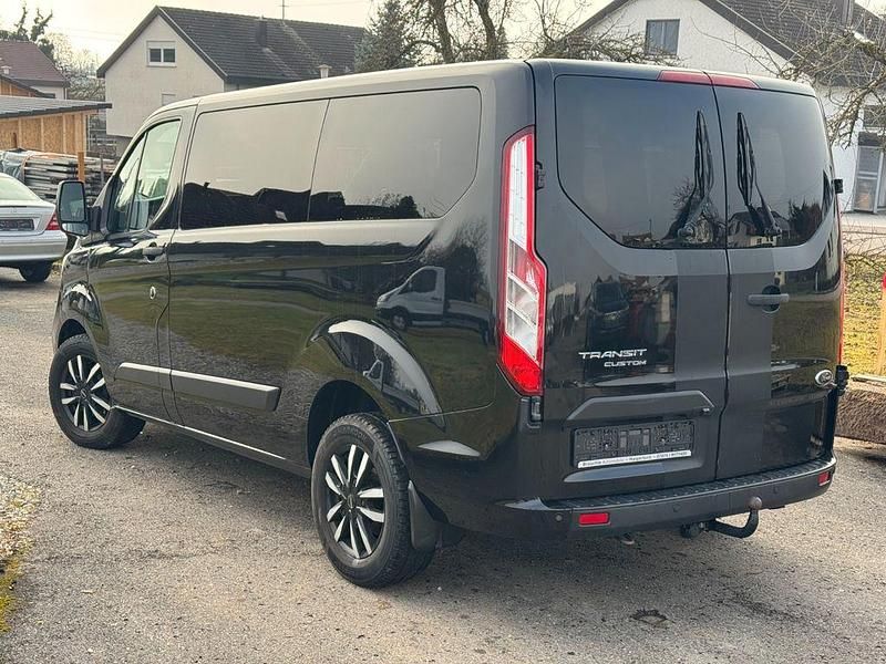 Gebraucht Ford Transit Custom Trend 170 PS (125 kW) 2020 Agate black Kombi