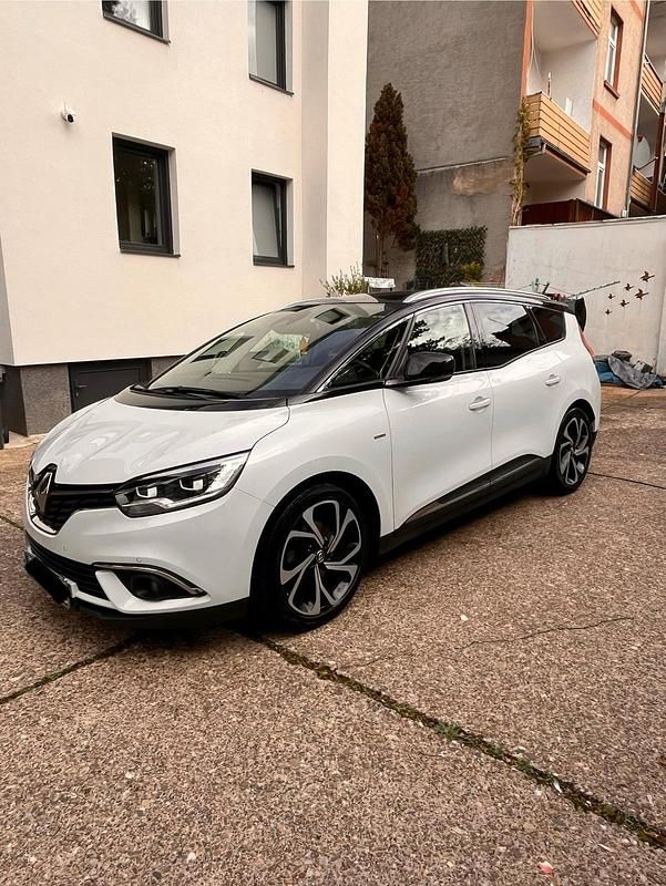 Weiß Gebraucht 2018 Renault Grand Scénic IV Van / Kleinbus | 15.500 € (Superpreis) - Bild 1/4