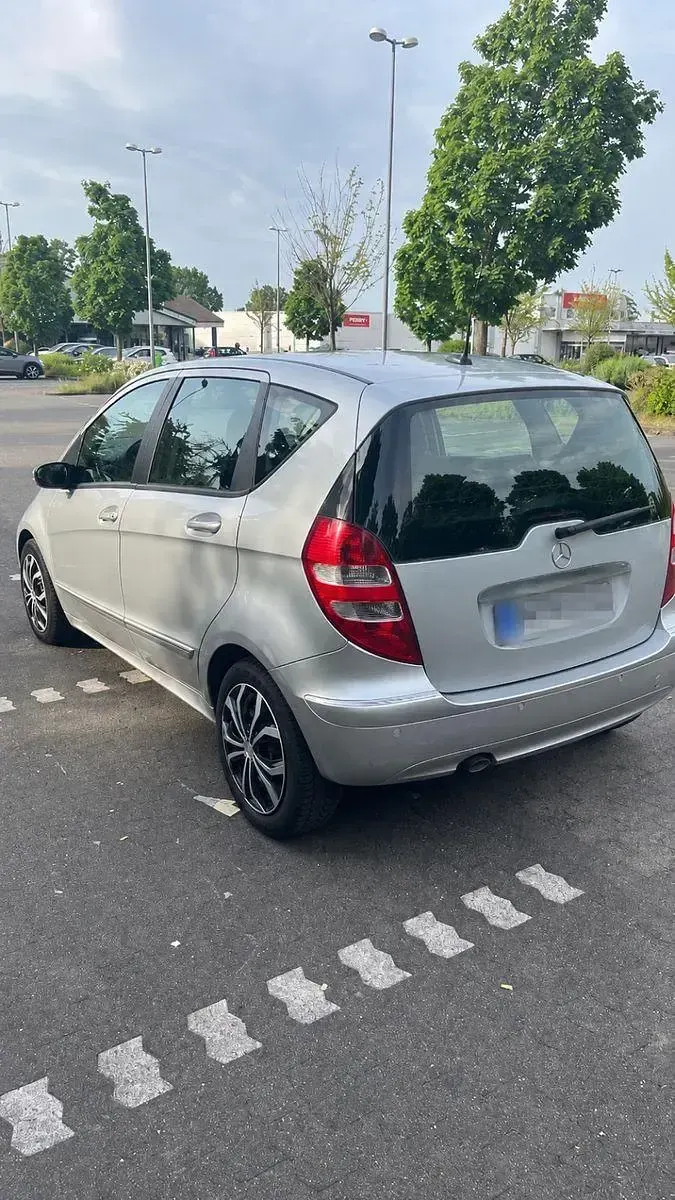 Gebraucht Mercedes A180 Elegance 109 PS (80 kW) 2006 Silber Kleinwagen