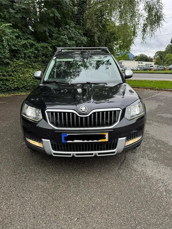 Schwarz Gebraucht 2014 Skoda Yeti Adventure SUV | 6.999 € (Guter Preis) - Bild 1/4