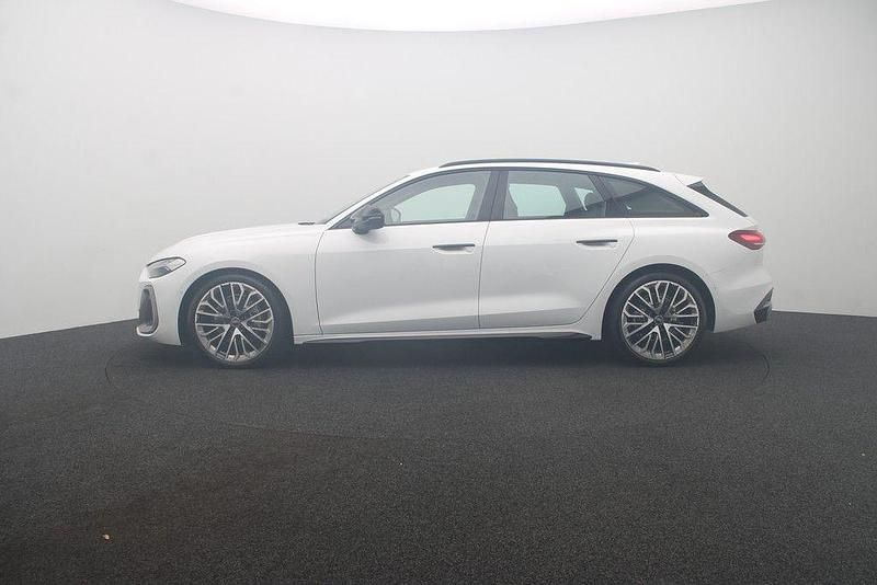 Gebraucht Audi A5 Edition .1 204 PS (150 kW) 2024 Gletscherweiß metallic Coupé