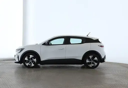 Gebraucht Renault Megane E-Tech Equilibre 160 kW (218 PS) 2022 Weiss Limousine