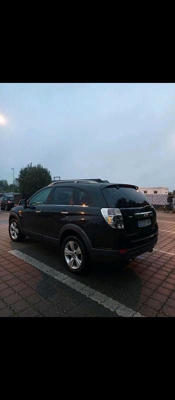 Schwarz Gebraucht 2010 Chevrolet Captiva SUV | 6.850 € - Bild 1/4