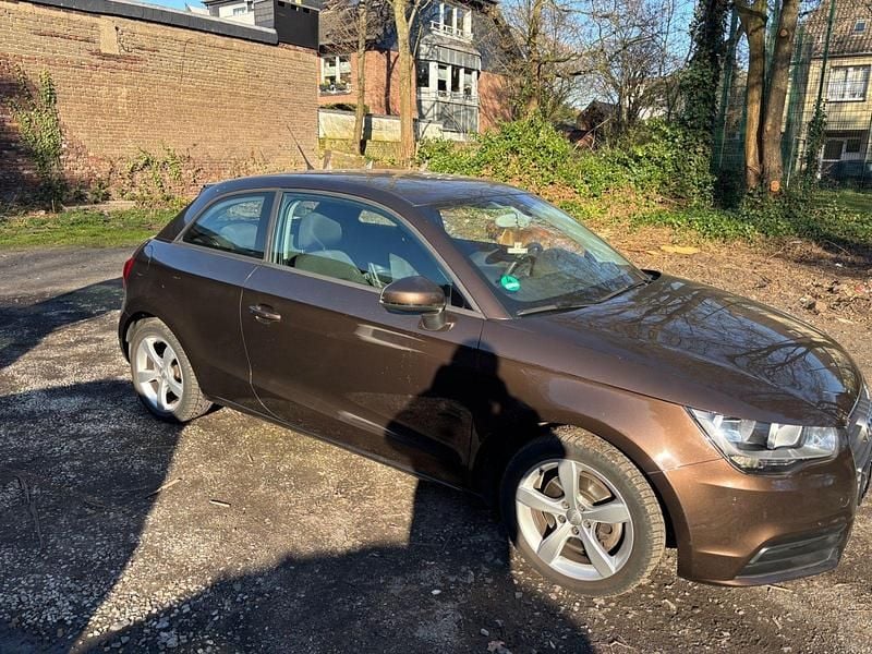 Second-hand Audi A1 Ambition 122 CP (89 kW) 2012 Maro Hatchback