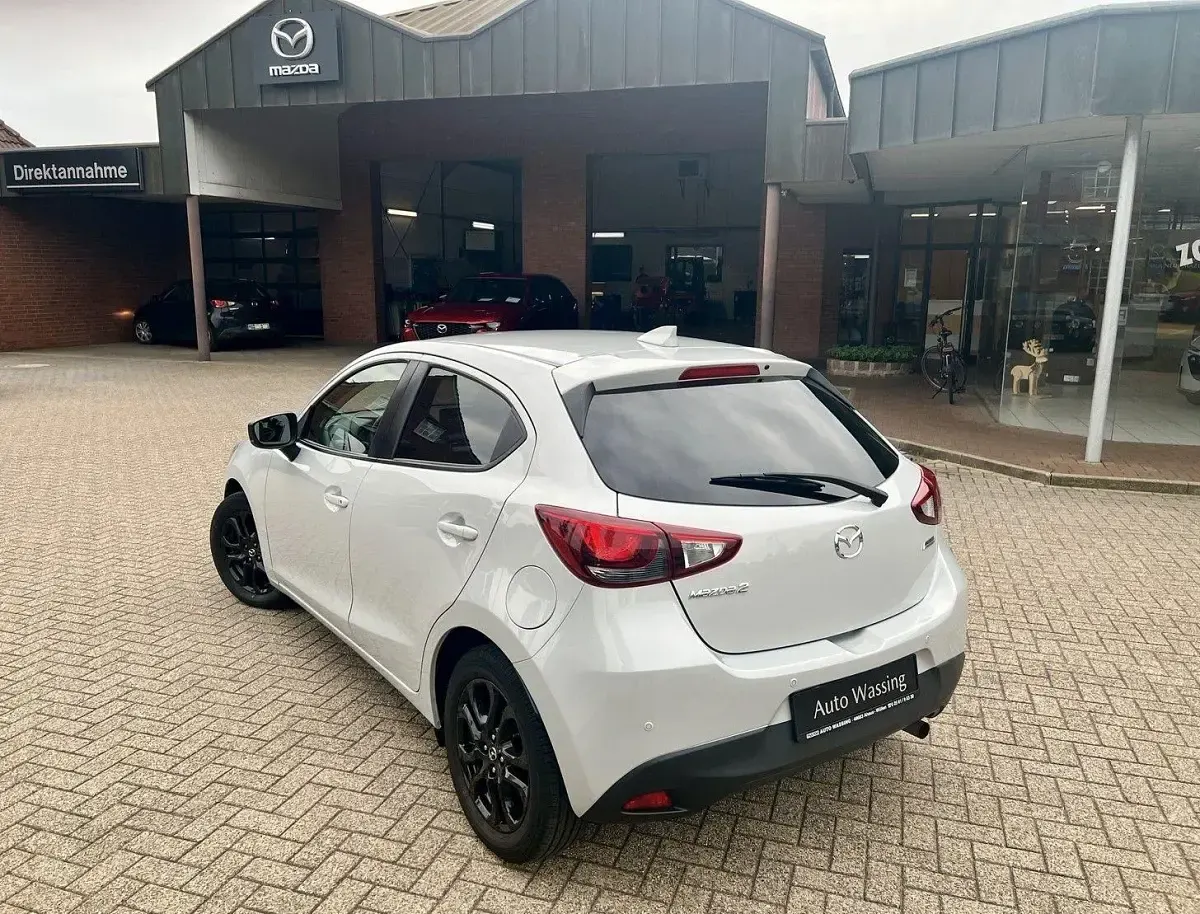 Gebraucht Mazda 2 Kizoku 90 PS (66 kW) 2018 Weiß Kleinwagen
