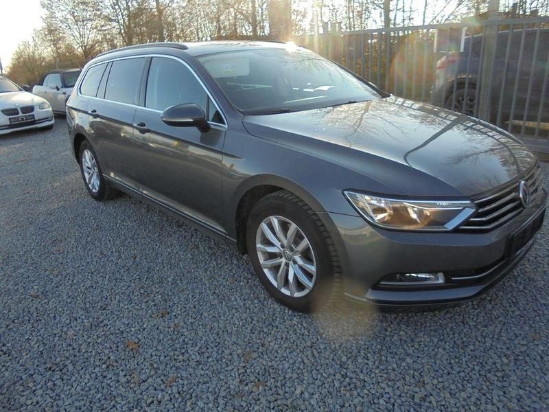 Gebraucht VW Passat 150 PS (110 kW) 2017 Grau Kombi