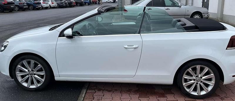 Gebraucht VW Golf 105 PS (77 kW) 2011 Weiß Cabrio