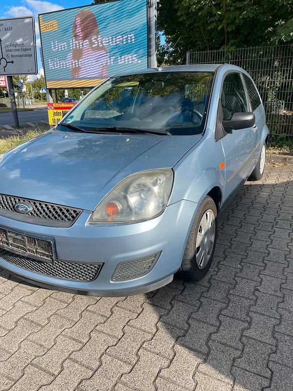 Blau Gebraucht 2007 Ford Fiesta Kleinwagen | 2.250 € (Fairer Preis) - Bild 1/4