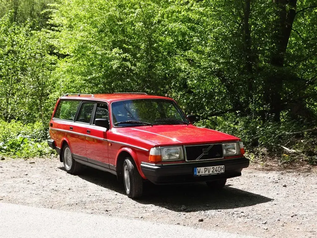 Gebraucht Volvo 245 99 PS (72 kW) 1993 Rot Kombi