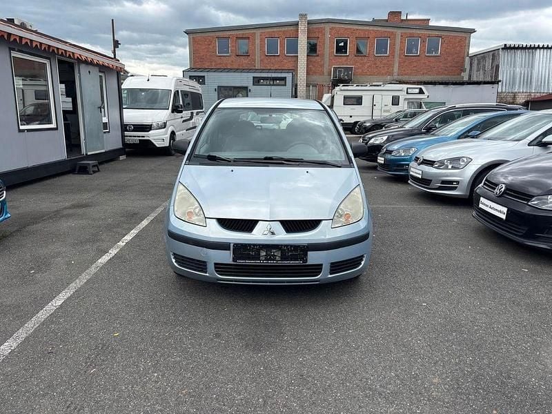 Gebraucht Mitsubishi Colt Inform 75 PS (55 kW) 2006 Blau Limousine