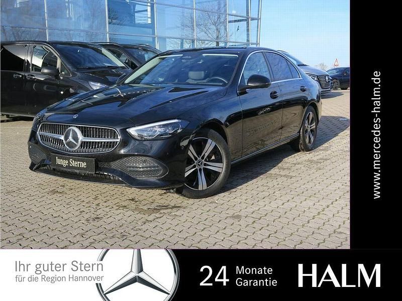 Schwarz Gebraucht 2024 Mercedes C200 Avantgarde Limousine | 37.800 € (Fairer Preis) - Bild 1/4