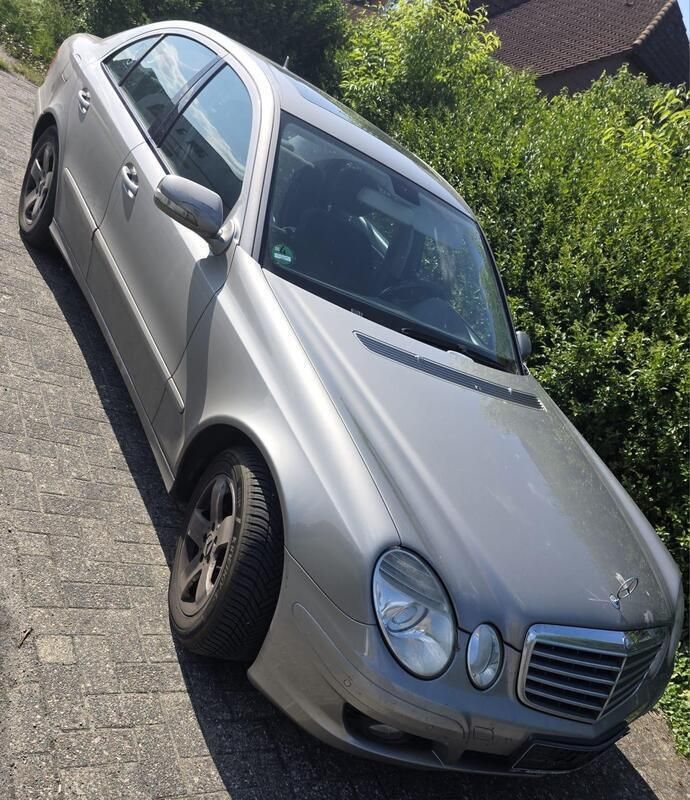 Gebraucht 2007 Mercedes E220 Limousine | 2.350 € (Superpreis) - Bild 1/4