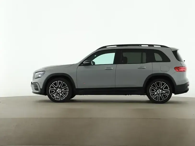 Gebraucht Mercedes GLB180 AMG 116 PS (85 kW) 2025 Grau SUV
