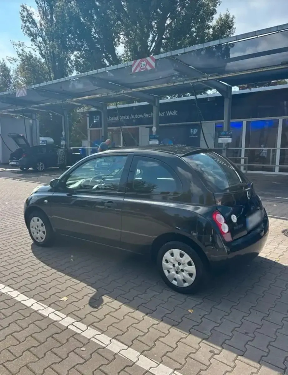 Gebraucht Nissan Micra 65 PS (47 kW) 2004 Schwarz Kleinwagen