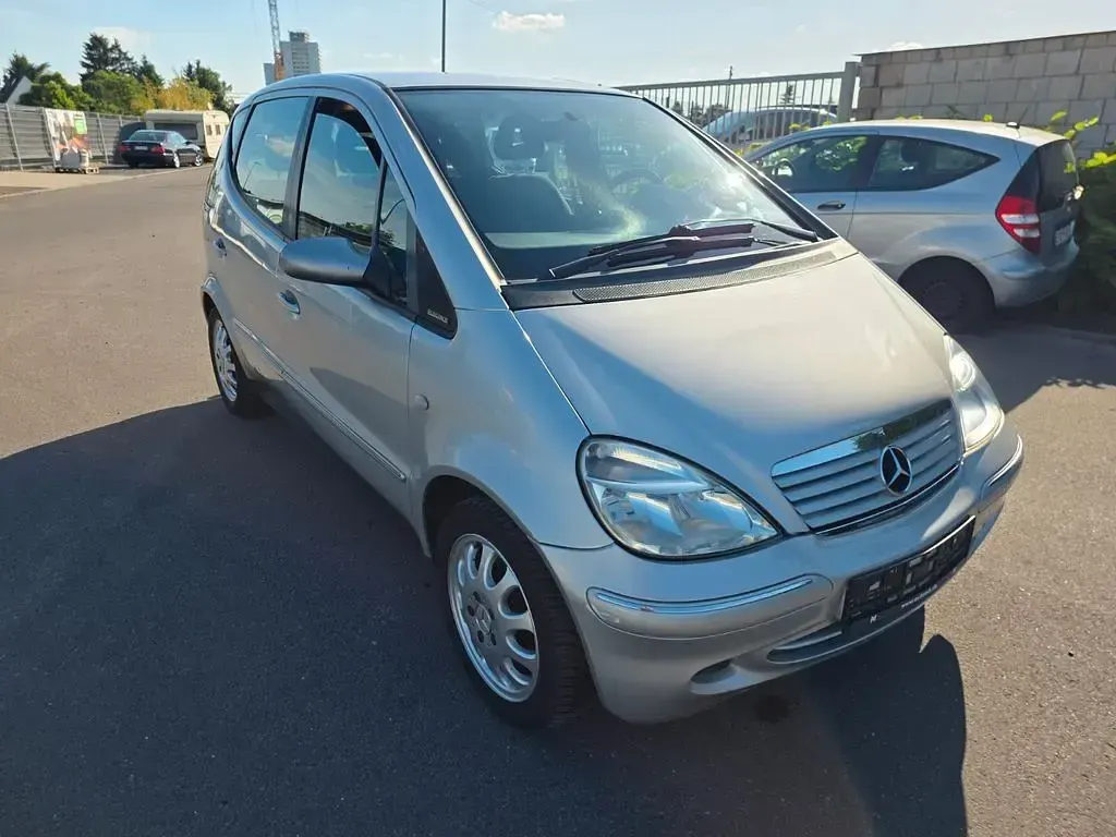 Gebraucht Mercedes A160 Classic 102 PS (75 kW) 2001 Silber Kleinwagen