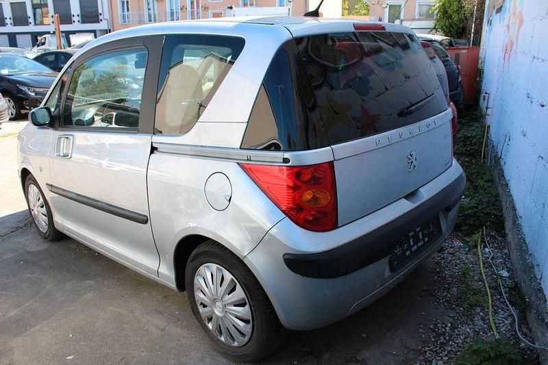 Gebraucht Peugeot 1007 Premium 88 PS (64 kW) 2007 Grau Van / Kleinbus