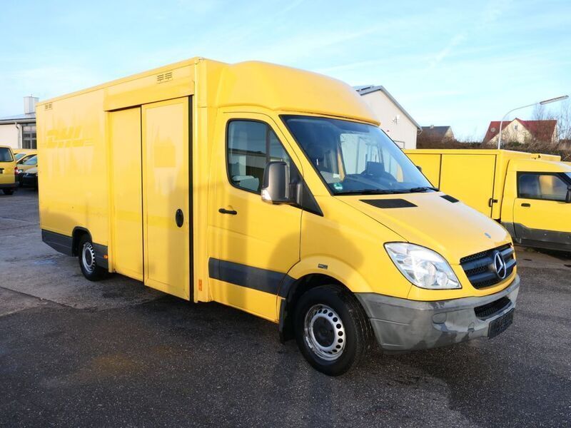 Ginstergelb (metallic) Gebraucht 2011 Mercedes Sprinter Van | 9.401 € (Superpreis) - Bild 1/3