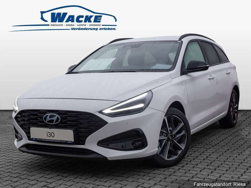 Farbe: weiss Gebraucht 2024 Hyundai i30 Advantage Kombi | 27.890 € (Teuer) - Bild 1/4