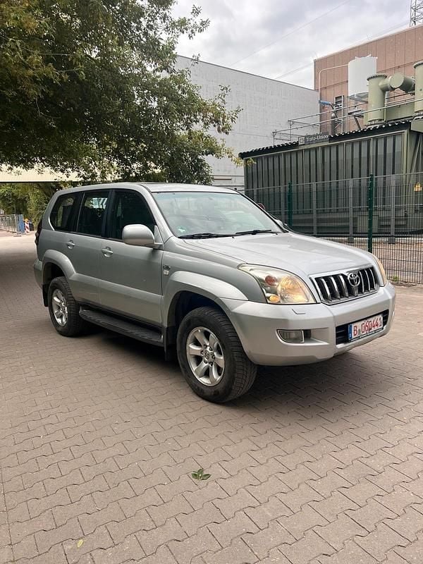 Silber Gebraucht 2003 Toyota Land Cruiser SUV | 9.800 € (Superpreis) - Bild 1/4