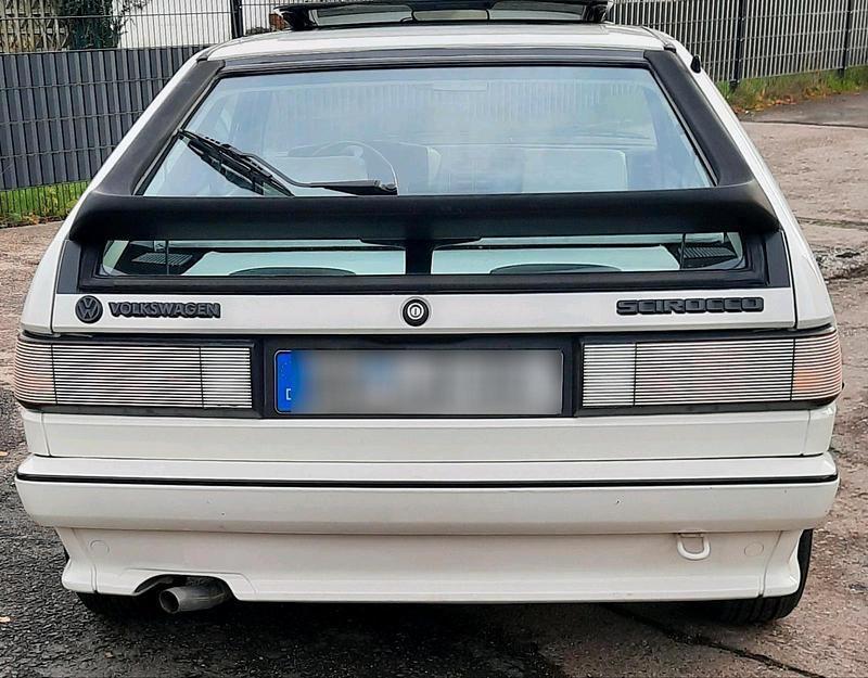 Weiß Gebraucht 1988 VW Scirocco Coupé | 9.999 € - Bild 1/4