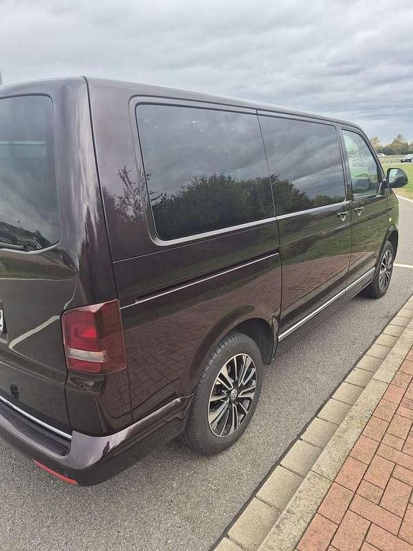 Gebraucht VW Multivan Highline 179 PS (131 kW) 2015 Van
