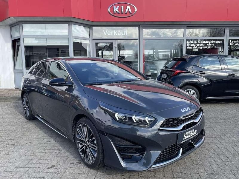 Neu Kia ProCeed GT-Line 140 PS (102 kW) 2025 (h8g) dark penta metal m Kleinwagen