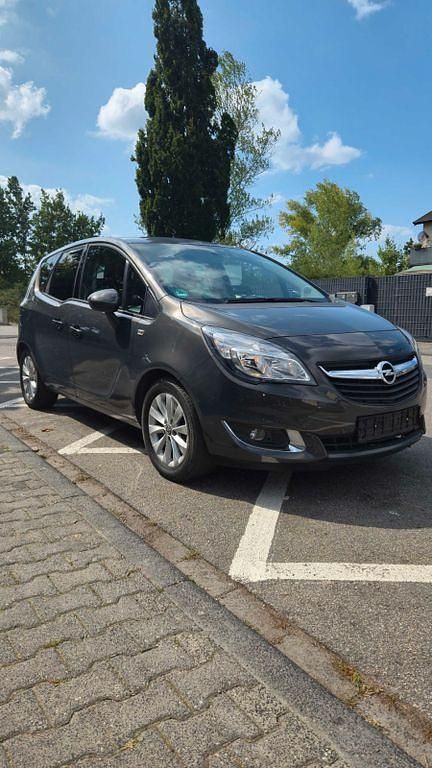Grau Gebraucht 2015 Opel Meriva Edition Van / Kleinbus | 8.900 € (Fairer Preis) - Bild 1/4