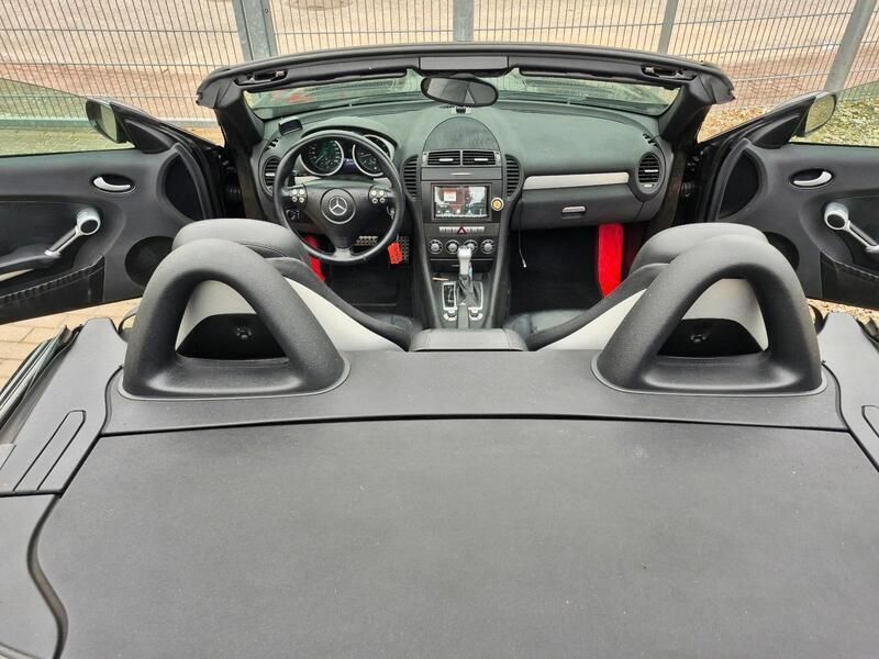 Schwarz Gebraucht 2005 Mercedes SLK280 Cabrio | 8.900 € (Fairer Preis) - Bild 1/4