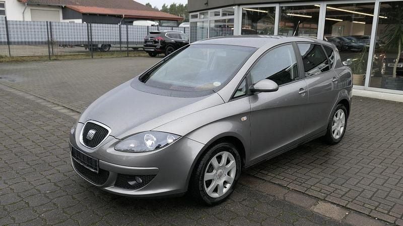 Grau Gebraucht 2005 Seat Toledo Stylance Van / Kleinbus | 2.990 € (Fairer Preis) - Bild 1/4