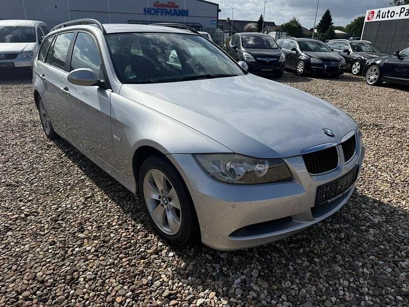 Gebraucht BMW 318 Advantage 129 PS (94 kW) 2007 Silber Kombi