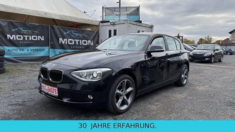 Schwarz Gebraucht 2015 BMW 118 Advantage Kleinwagen | 7.280 € (Superpreis) - Bild 1/4