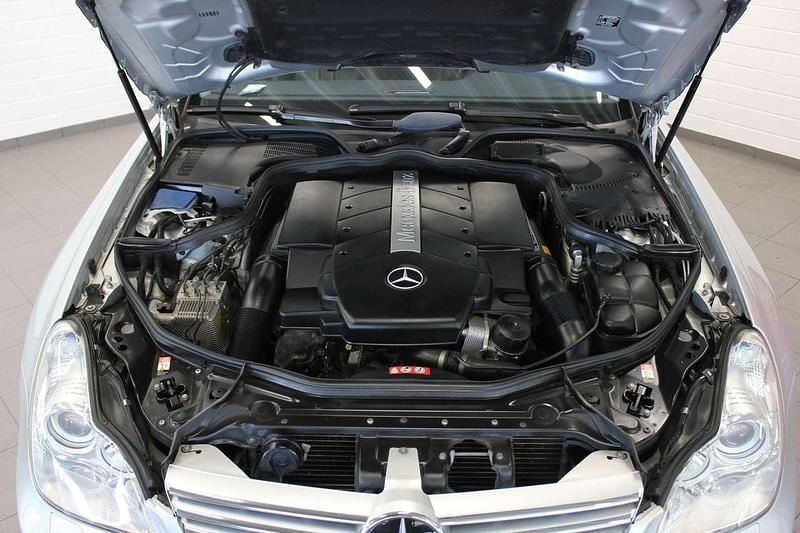 Gebraucht Mercedes CLS500 306 PS (225 kW) 2005 Iridiumsilber  metalliclack Coupé