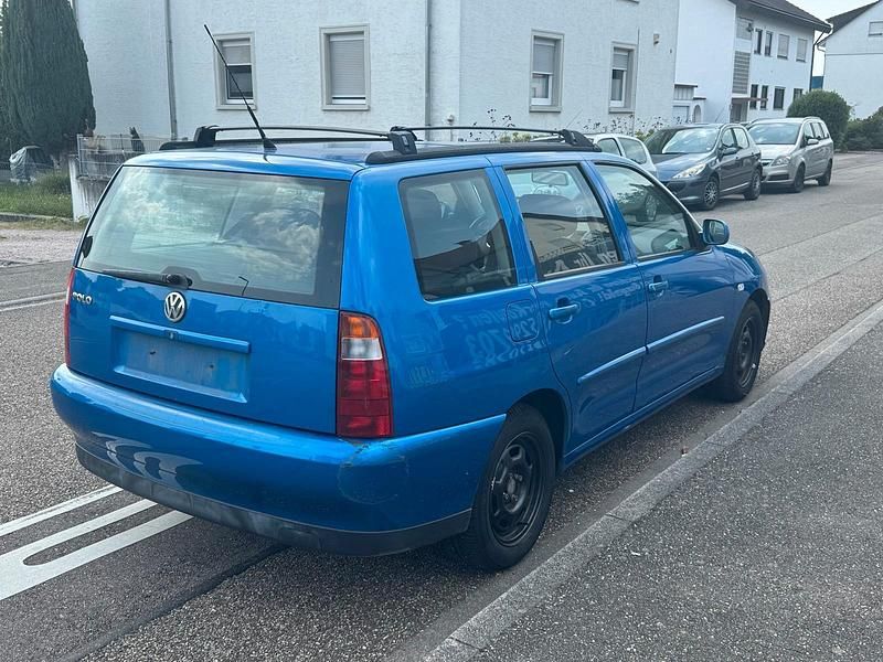 Second-hand VW Polo 60 CP (44 kW) 2000 Albastru Break