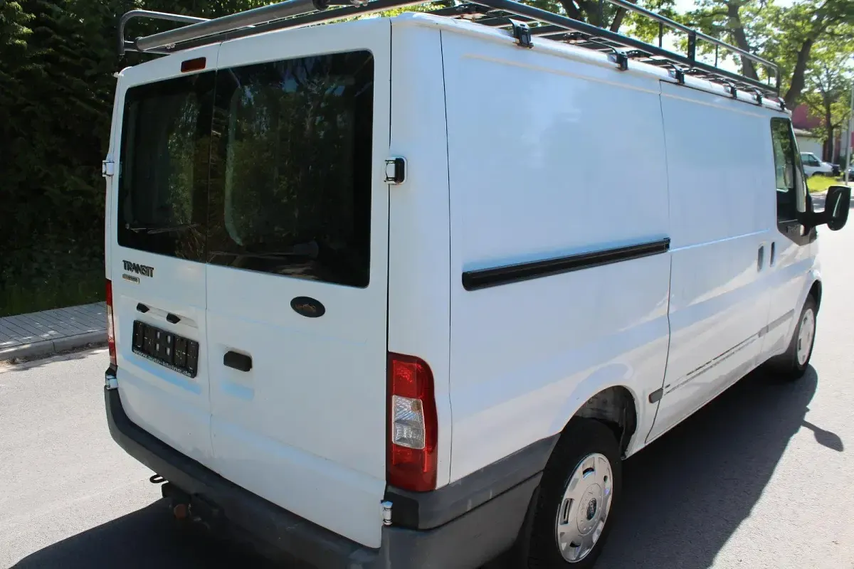 Gebraucht Ford Transit 110 PS (80 kW) 2009 Weiß Van / Kleinbus