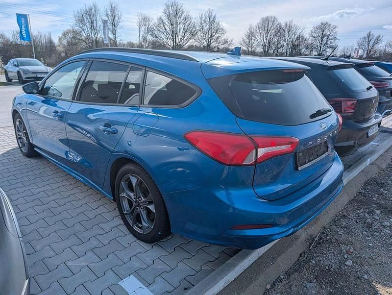 Gebraucht Ford Focus ST-Line 150 PS (110 kW) 2021 Blau Limousine