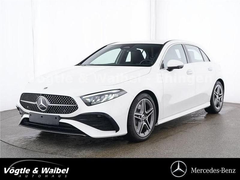 Weiß Gebraucht 2024 Mercedes A250 Advanced Plus Limousine | 40.800 € (Etwas zu teuer) - Bild 1/4