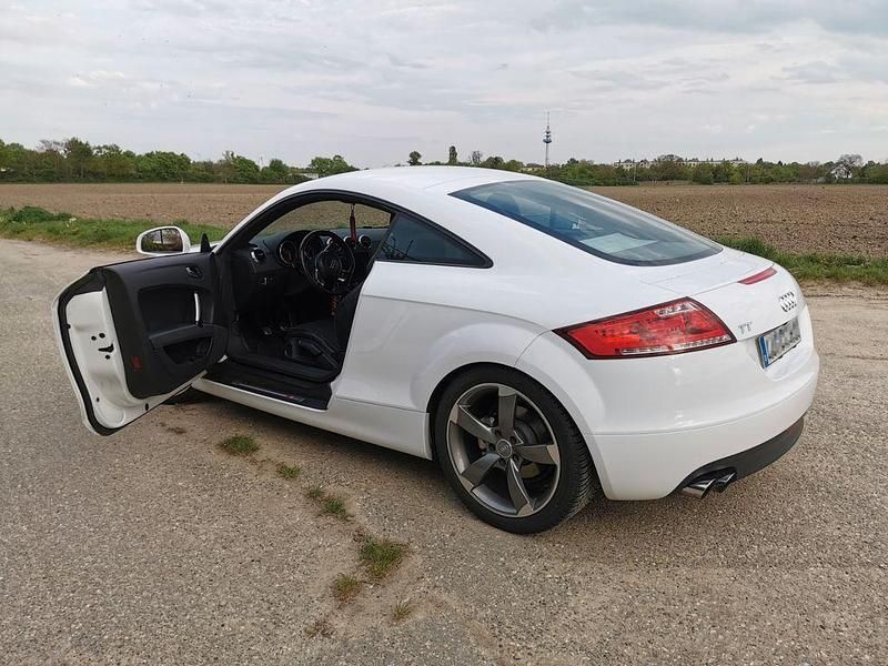 Używany Audi TT S-Line 200 KM (147 kW) 2008 Biały Coupe
