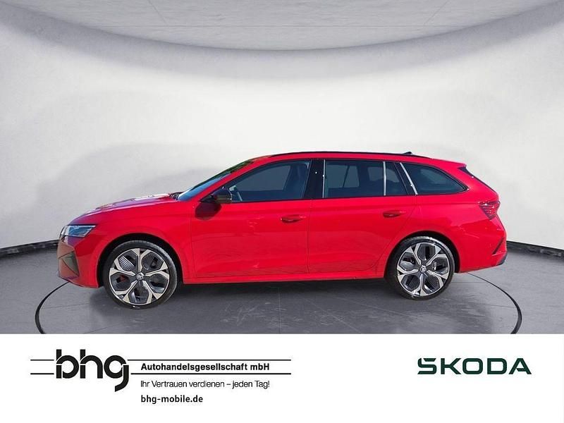 Rot Neu 2025 Skoda Octavia RS Kombi | 52.900 € - Bild 1/4