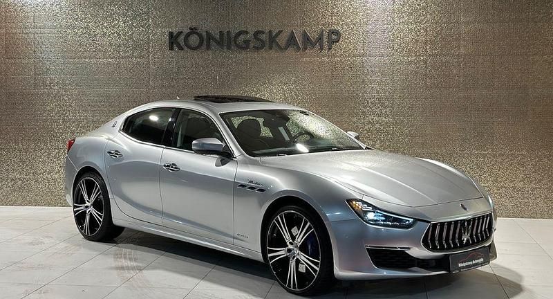 Gebraucht Maserati Ghibli 330 PS (242 kW) 2020 Silber Limousine
