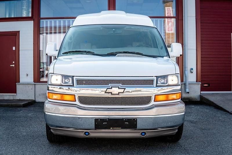 Second-hand Chevrolet Express SE 2008 Alb Monovolum