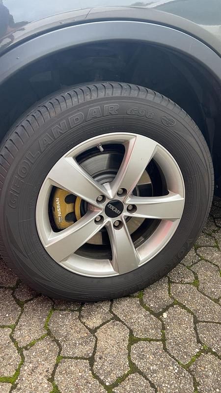 Gebraucht Nissan X-Trail 131 PS (96 kW) 2015 Grün SUV