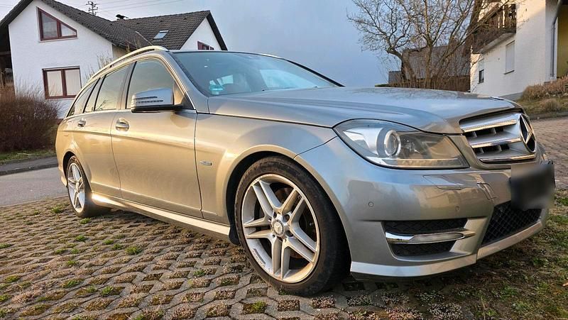 Gebraucht Mercedes C300 231 PS (169 kW) 2011 Silber Kombi