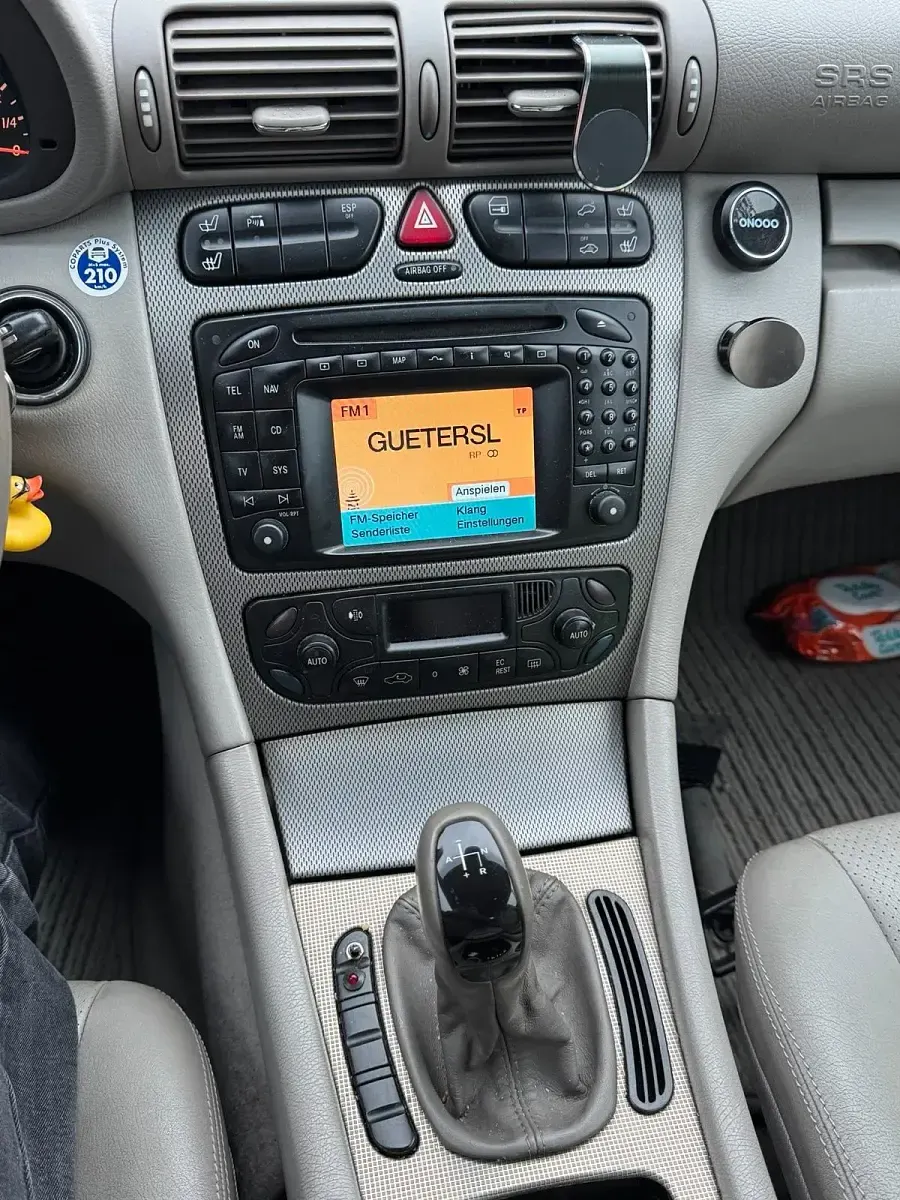 Gebraucht Mercedes C220 143 PS (105 kW) 2002 Silber Coupé