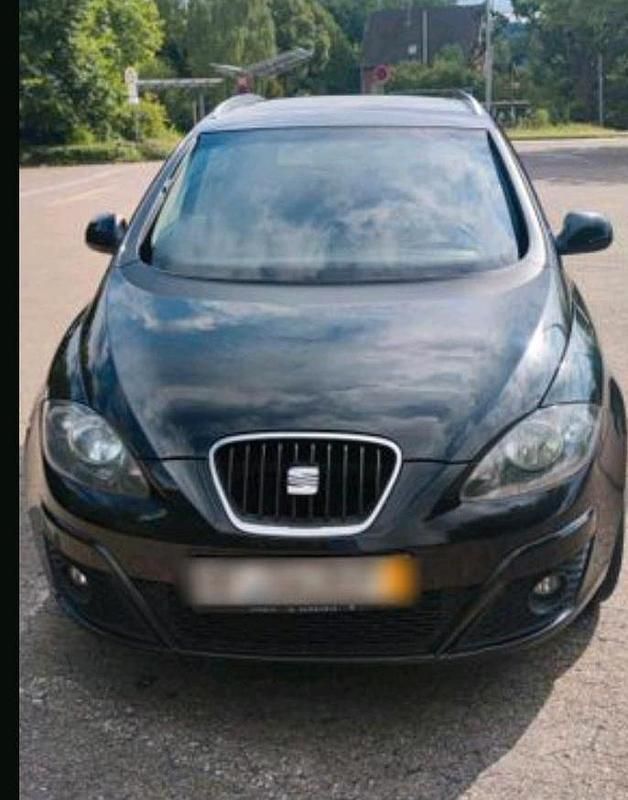 Schwarz Gebraucht 2010 Seat Altea XL Van / Kleinbus | 3.500 € (Guter Preis) - Bild 1/4