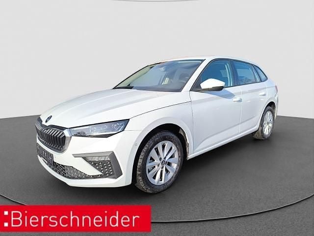 Weiss Gebraucht 2024 Skoda Scala Selection Kleinwagen | 23.990 € (Fairer Preis) - Bild 1/3